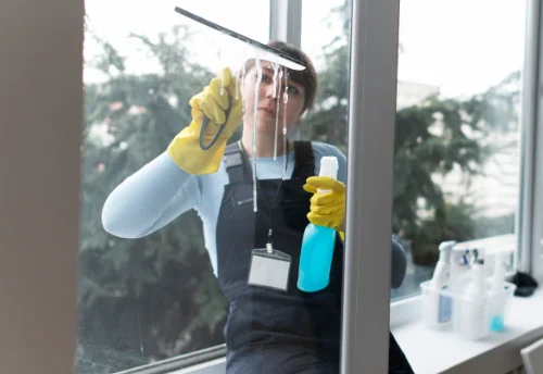 Nettoyage de vitres intérieures et extérieures aux Hauts-de-Caux